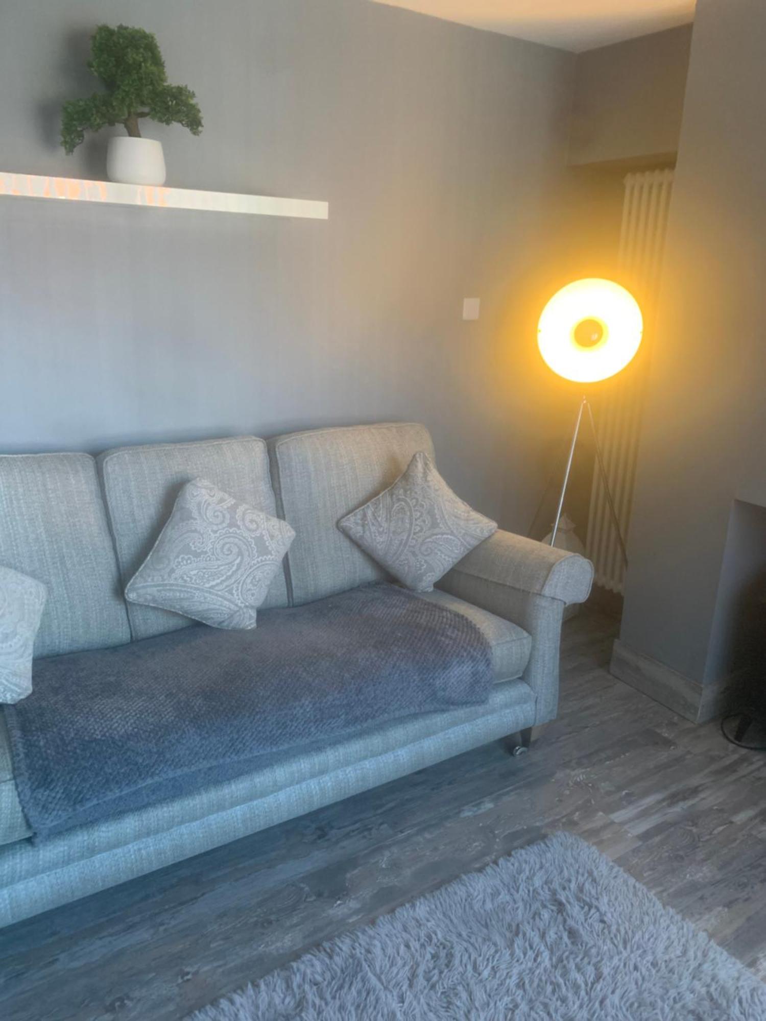 2 Bedroom House Belfast City Экстерьер фото
