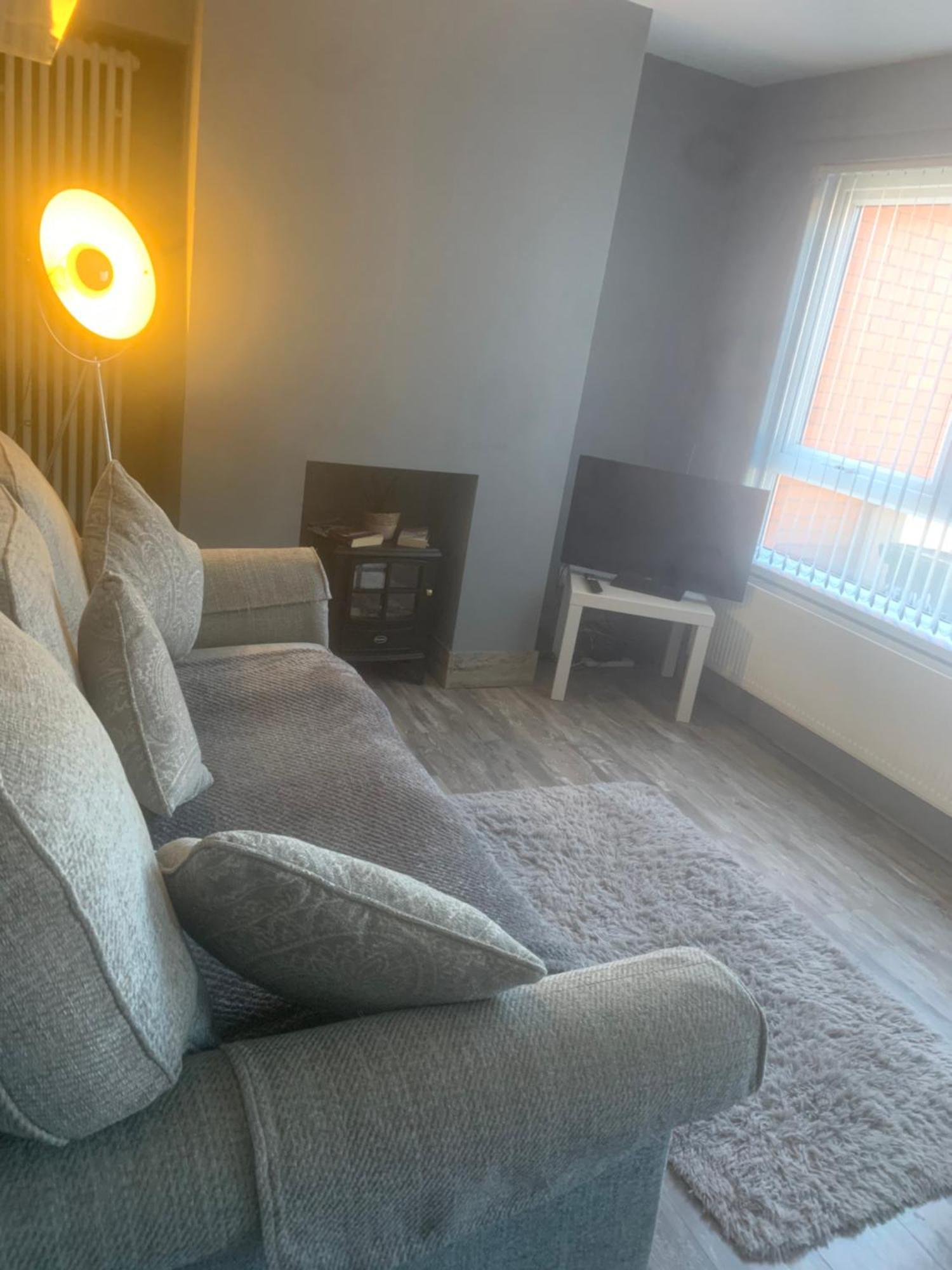 2 Bedroom House Belfast City Экстерьер фото