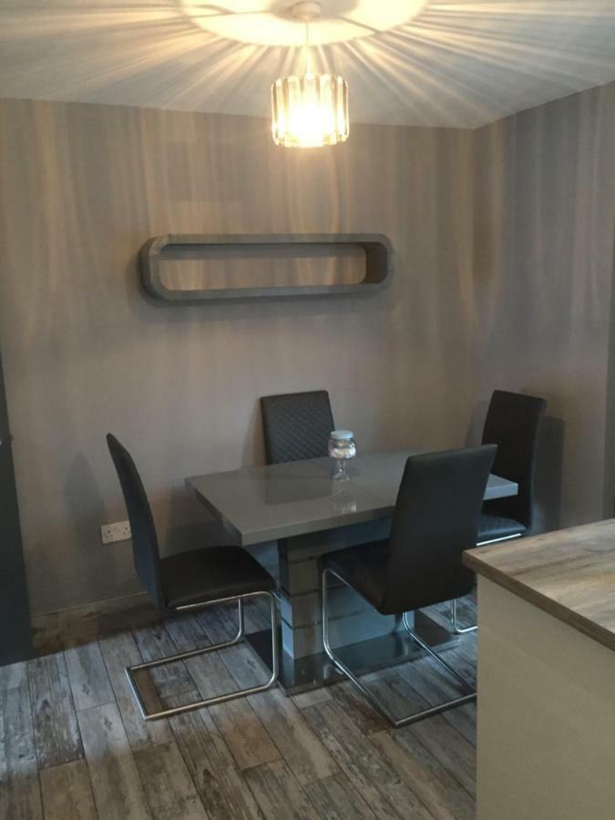 2 Bedroom House Belfast City Экстерьер фото